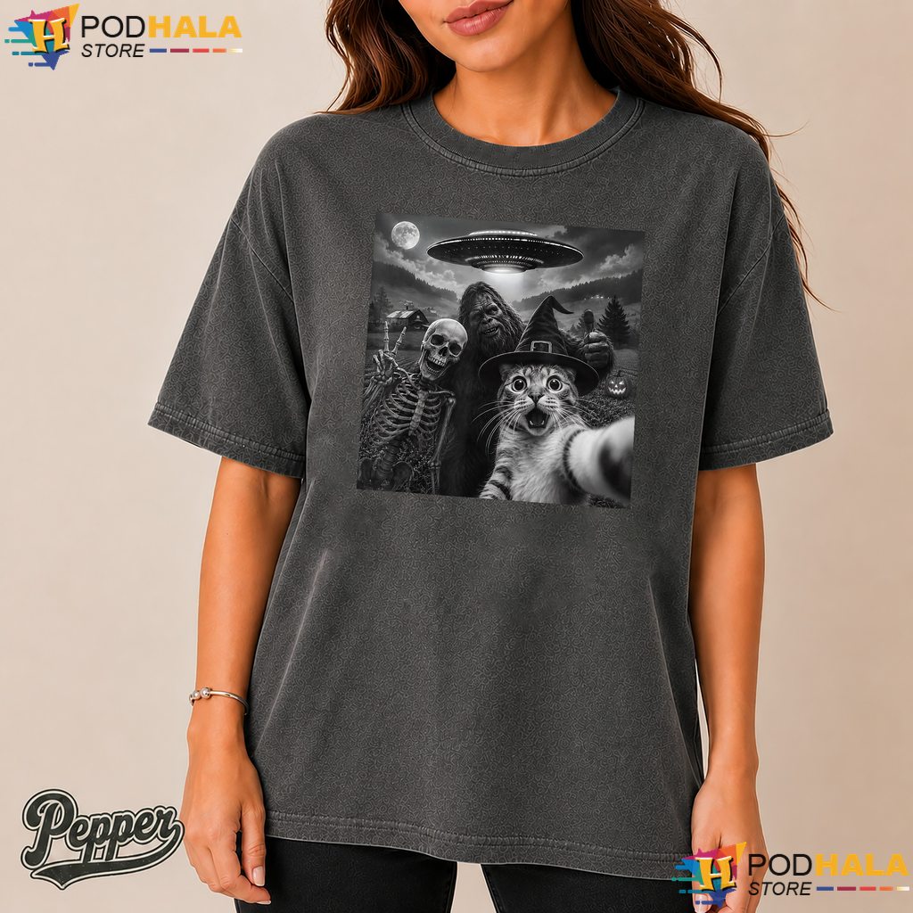 Cat Selfie Bigfoot UFO Comfort Colors Tshirt Funny Alien Skeleton Pet Top Cat Selfie Bigfoot UFO Comfort Colors Tshirt Funny Alien Skeleton Pet Top