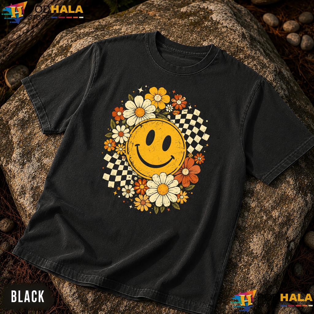 Smile Face Flower Comfort Colors T-Shirt Happy Checkered Girls Retro Top