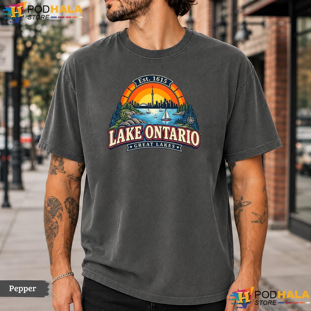 Sunset Sailboat Lake Ontario Comfort Colors T-Shirt Classic Vintage Tee