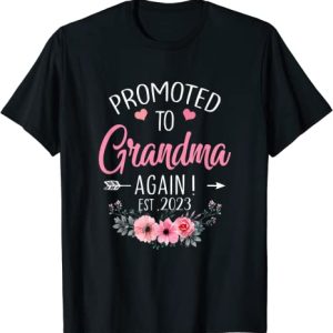Promoted To Grandma Again 2023 Mothers Day T-Shirt