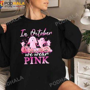 In October We Wear Pink Ghost Halloween Pumpkin Breast Cancer Sweashirtt
