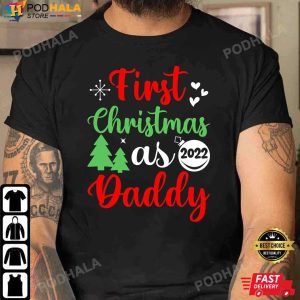 New Dad Christmas Gifts, First Christmas As Daddy Announcement T-Shirt