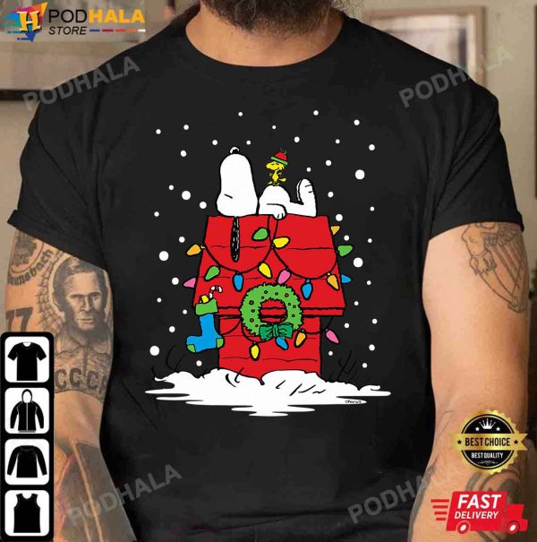 Peanuts Christmas Holiday Snoopy Doghouse Christmas Stocking Light Up T-Shirt