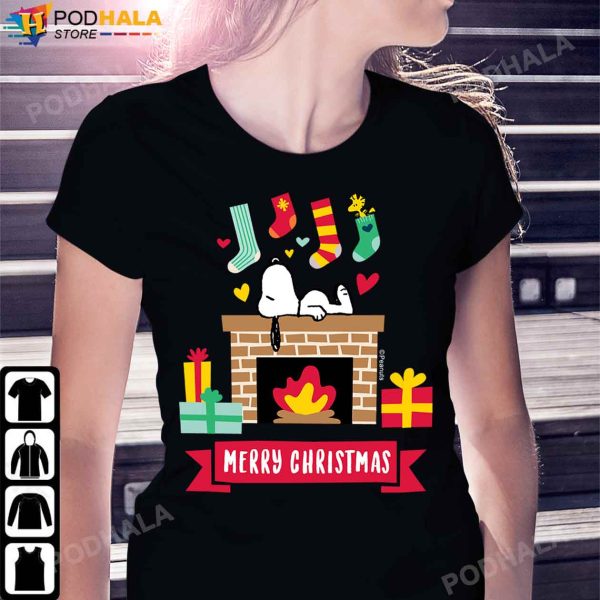 Peanuts Christmas Snoopy Fireplace Funny Christmas Gifts T-Shirt