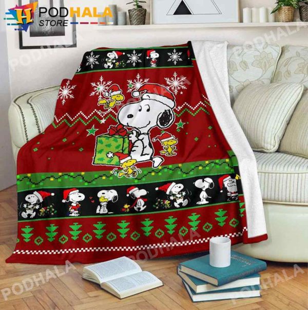 Snoopy Christmas Blanket, Funny Santa Snoopy Package And Snowflake Blanket