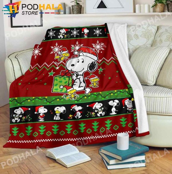 Snoopy Christmas Blanket, Funny Snoopy And Snowflake Blanket