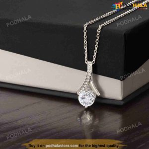 To My Girlfriend Alluring Beauty Necklace Best Gift For Girlfriend On Valentine Day 2