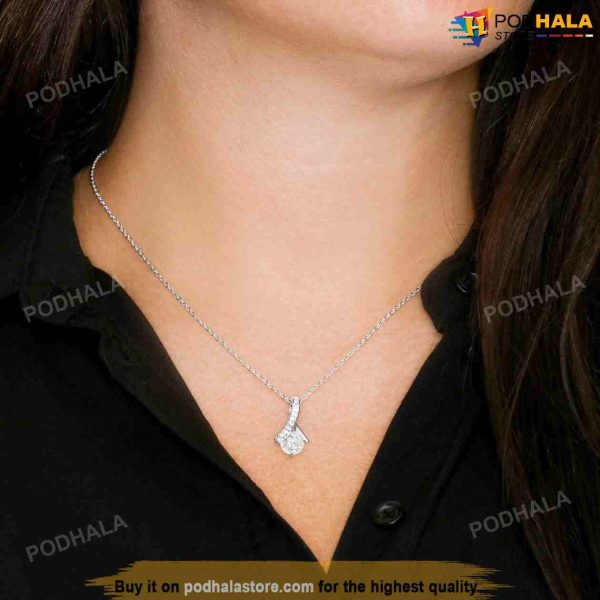 To My Girlfriend Alluring Beauty Necklace, Best Gift For Girlfriend On Valentine Day