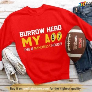 Patrick Mahomes Kansas City Football Helmet Retro Distressed Vintage Style Sweatshirt 2