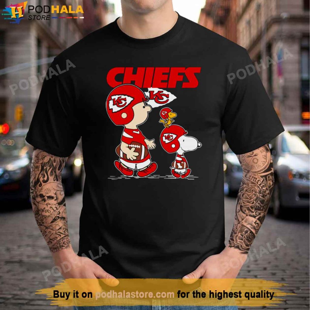Snoopy And Charlie Big Fans Mens Chiefs Shirt