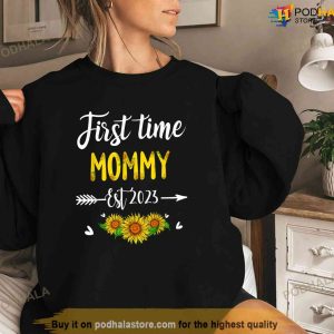 First Time Mommy New Mom Est 2023 Shirt Mothers Day Gift TShirt