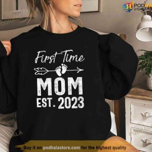 First time Mom Pregnancy Mothers Day Soon to be Mom 2023 TShirt