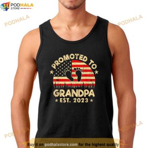 Mens Promoted To Grandpa 2023 First Time Fathers Day New Dad Gift Shirt 2