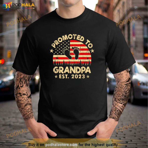 Mens Promoted To Grandpa 2023 First Time Fathers Day New Dad Gift Shirt