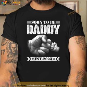 Mens Soon To Be Daddy Est2023 Retro Fathers Day New Dad Shirt
