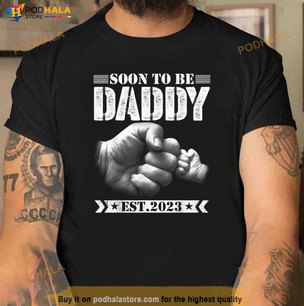 Mens Soon To Be Daddy Est2023 Retro Fathers Day New Dad Shirt
