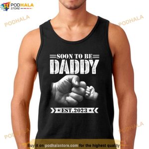Mens Soon To Be Daddy Est2023 Retro Fathers Day New Dad Shirt 2