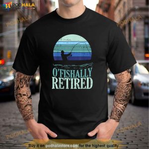 Ofishally Retired Fishing Retro Retirement Dad Men Gift Shirt 2
