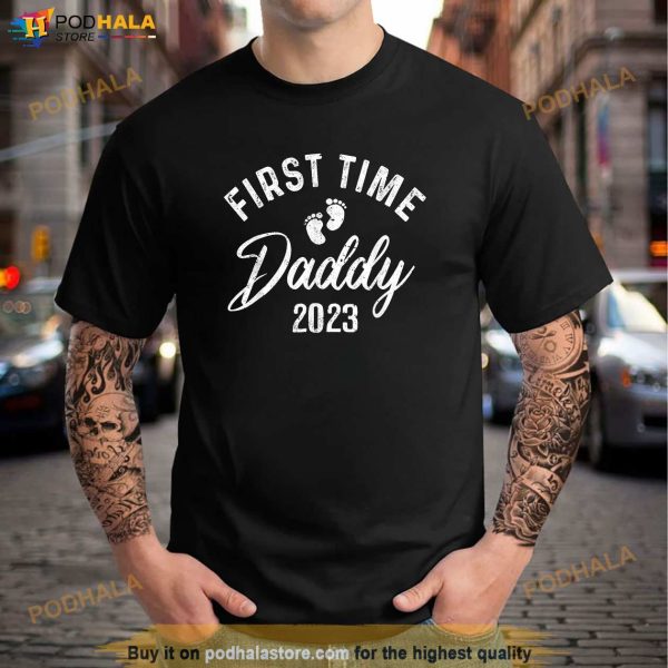 Promoted To Daddy Est 2023 First Time Dad Fathers Day Shirt