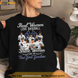 Genuine Merchandise, Tops, Womens Yankee Jersey