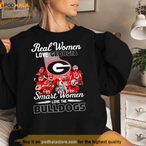Real Women Love Georgia Smart Women Love The Bulldogs Signatures Shirt