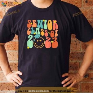 Retro Groovy Senior Class Of 2023 Graduation Smile Face Grad Shirt