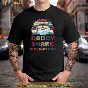 Retro Vintage Daddy Sharks Gift For Father Mens Shirt