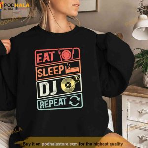Vintage Eat Sleep Dj Repeat Disc Jockey Deejay Retro Dj Shirt 3