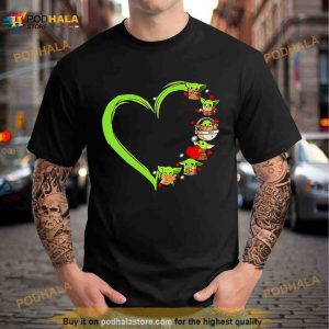 Love Baby Yoda in heart Shirt