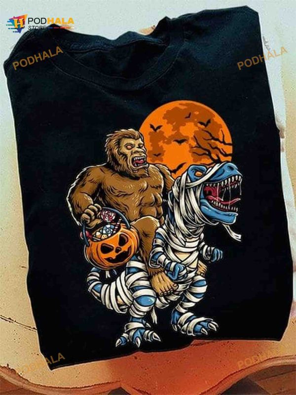 Bigfoot And Bandaged Dinosaur Pumpkin Halloween Shirt
