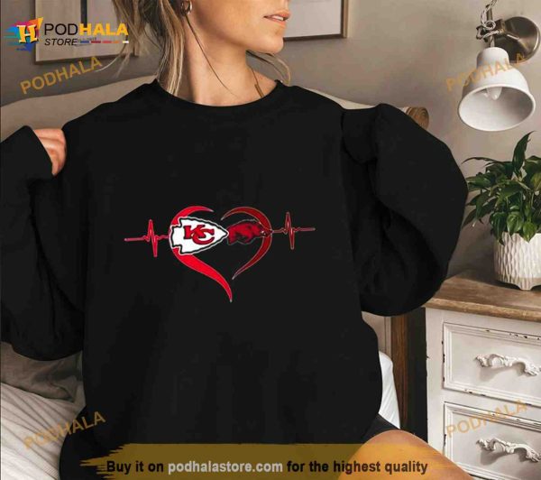 Heartbeat Kansas City Chiefs And Arkansas Razorbacks Shirt