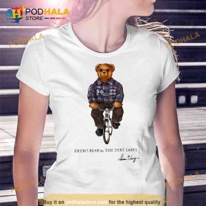 Deebo Bear By The Dirt Label Trending Shirt