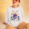 Just A Woman Who Loves Fall And Boise State Broncos Peanuts Cartoon Shirt