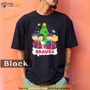 The Peanuts Snoopy and Friends Atlanta Braves Christmas Tree 2023 Comfort Colors Shirt 2