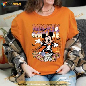 Vintage Disney Mickey Sketelon Holding Pumpkin Halloween Comfort Colors Shirt
