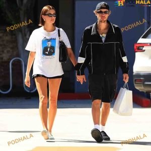 Frank Sinatra Shirt Trending from style Hailey Bieber wearing 2
