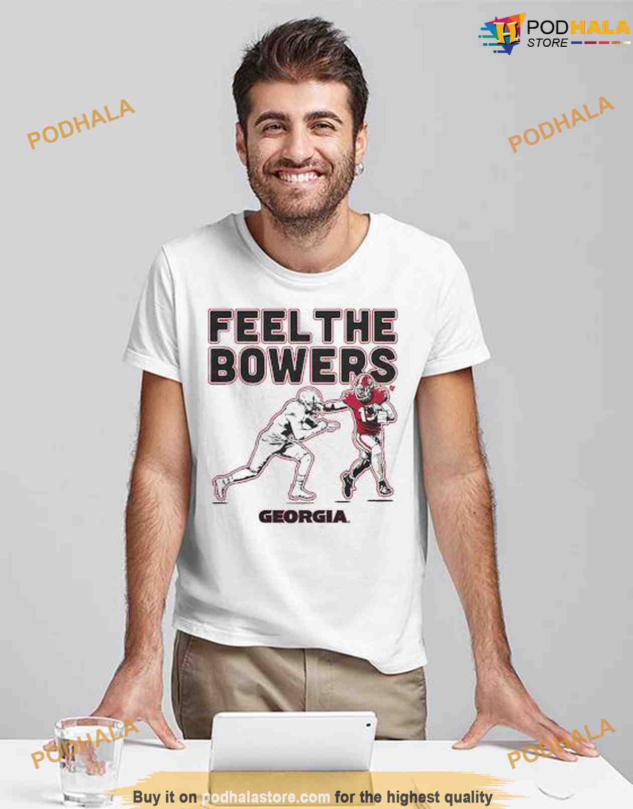 Georgia Football Brock Bowers Superstar Pose, Women's V-Neck T-Shirt / Extra Large - College Football - Sports Fan Gear | BreakingT