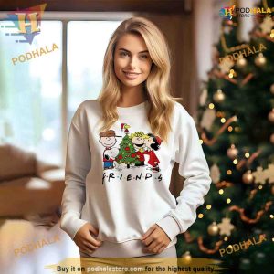 Friends Christmas in Peanuts Style Snoopy's 90s Hoodie Shirt Sweatshirt, Festive Gift