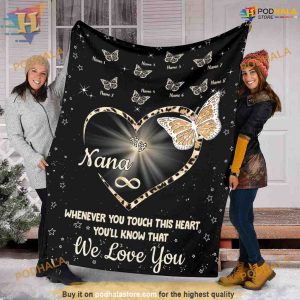Heartfelt Hug for Grandma Personalized Christmas Blanket