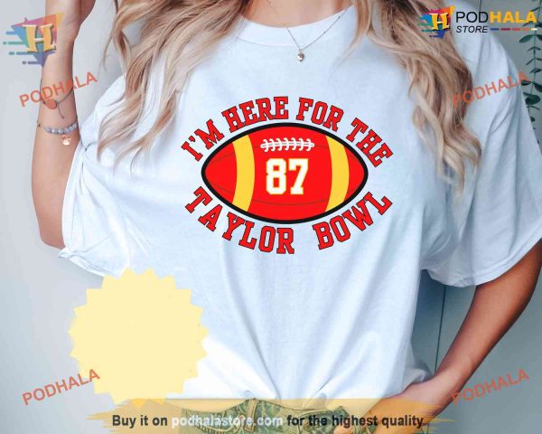 Kansas City Fan T-shirt, Tailgate with Go Taylors Boyfriend Shirt & KC Chiefs Gear