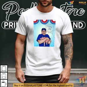 Tim Walz Pig T Shirt Minnesota Governor Holding Piglet Unique Graphic Tee 3