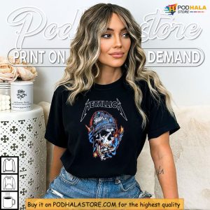 Classic 90s Metallica Band T Shirt With Grunge War Helmet Design