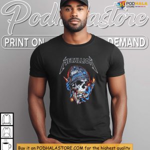 Classic 90s Metallica Band T Shirt With Grunge War Helmet Design 3