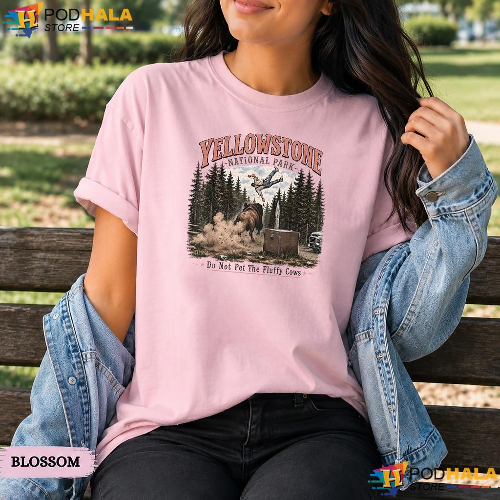 Yellowstone Fluffy Cows Bison Comfort Colors T-Shirt Do Not Pet Vintage Top